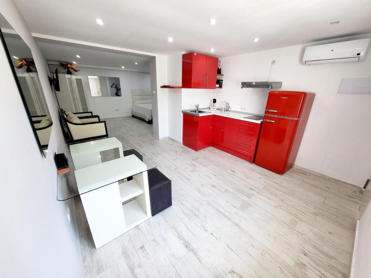 Apartamento Luminosa Y Moderna Propiedad Con Vistas Al Mar Mediterráneo A 2min Marbella