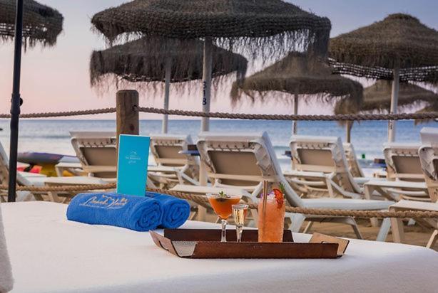 Luminosa Y Moderna Propiedad Con Vistas Al Mar Mediterráneo A 2min Apartamento